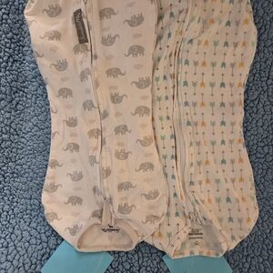 SwaddleMe Gray Elephant and Multicolor Arrow Newborn Swaddles